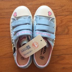 Brand new girl’s cute shoes